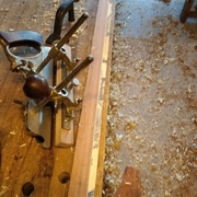 rail de la porte coulissante frontale