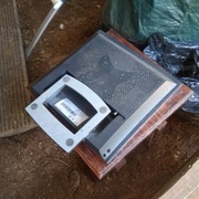 ça c'est le premier truc que j'ai viré ! pas d'objet de propagande !