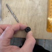 On peut percer un plein en se servant d'un autre pour centrer