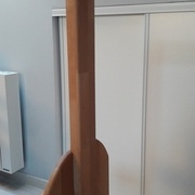 Les rallonges sont encastrées dans un logement réalisé à la défonceuse à mi-bois