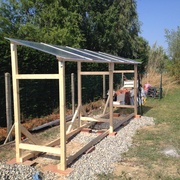 pose des plaques de polycarbonate : léger , transparent et pas cher