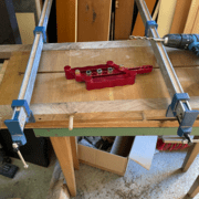 Assemblage des panneaux latéraux