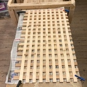 Dimensions brutes ; Avant mise aux cotes intérieures de la table