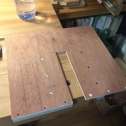 Gabarit de défonçage avec une bague de copiage de 30 mm