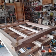 support plan+++avec des chevrons des sapins pour le montage de la boit de torsion