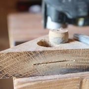 découpe au centre avec le multi outil pour récupérer un bouchon de la bonne épaisseur