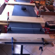 Colle + serre-joints + Patience = Porte