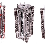 4 escaliers hélicoïdaux sur la tour octogonale