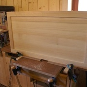 Usinage des encoches pour les paumelles