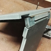 L'articulation du marche-pied