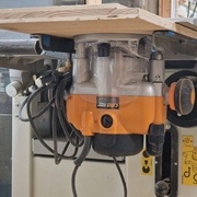 Défonceuse sous table - du bas