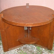 Table art déco artisanale en bois massif et dérivés https://www.pinterest.fr