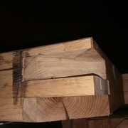 Assemblages à onglet des croisillons