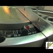 Coupes de moulures et de plinthes