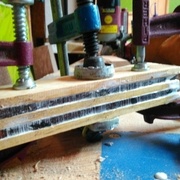 Collage, à la colle waterproof