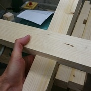 on vérifie que l'assemblage n'a ni trop de jeu, ni trop peu