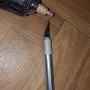 Retouche d'un tourillon pour boucher le trou