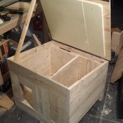 2 charnières pour facilité l'accès au clapier