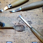 Gouge et couteau croche