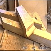 tenons des balustres rampants