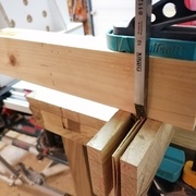 je nettoie via une bedane et un guide pour etre bien vertical