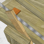 **4/** Nous descendons les joues  de l'enfourchement (comme un tenon, mais a l’intérieur du tracé de trusquin ).