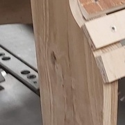 détail du pied : les 2 planches de 11mm et le "nez" avant correction de son inclinaison