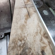 Pied de l'arbre, on suit le fil...