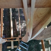 Vue imprenable sur la double courbure du montant de porte !