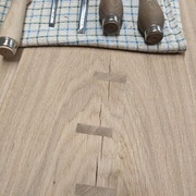 Inserts décoratif (plus que de maintien) sur la fente