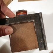 Le bois à séché, les deux surfaces ne sont plus perpendiculaires !