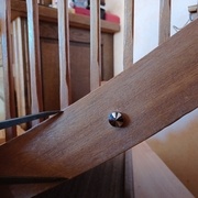 Cette hauteur est conservée sur tout le développement.