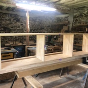 Partie basse en cours d'assemblage, sans les traverses de contreventement