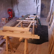 Espace de débit à la scie plongeante sur rail