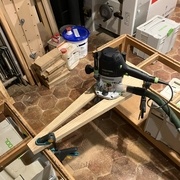 Après avoir ouvert à la scie sauteuse. J'utilise l'usinage Shaper pour affleurer