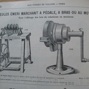 Machine à meuler à bras avec multiplicateur