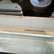 on usine en avançant vers la gauche