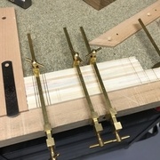 Traits de coupe correspondants effectués