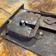 Des réparations destructives.