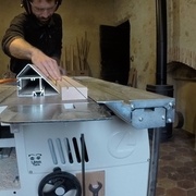 Coupe à 45° à la scie circulaire