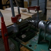 Un aimant viendra se loger dans ce trou.