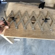 On peut utiliser directement le pointeau ou la pointe carrée