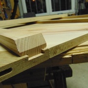 3 raidisseurs posés en queue d'aronde et collés au sika 11 fc