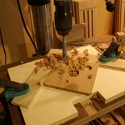 Perçage des 4 trous de ventilation à 20 mm