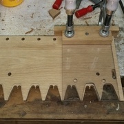 Usinage du peigne à contre-queue avec gabarit makrolon