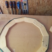 assemblage et collage des 12 morceaux de bois