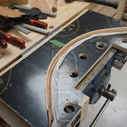 Cinq planches de 3 mm pressées dans la forme.