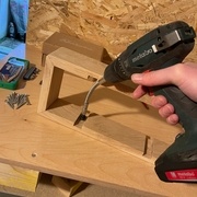 Ne pas tenir compte des vis à côté, c'était pour un autre projet !