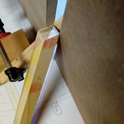 Délardement à l'arrière afin que le noulet vienne à plat sur l'autre versant de toiture