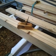 Rabot à fer rainuré, pour le collage